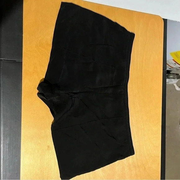 David Lerner Womens 100% Silk Drawstring Black Short Shorts Black Size Small - Picture 4 of 8